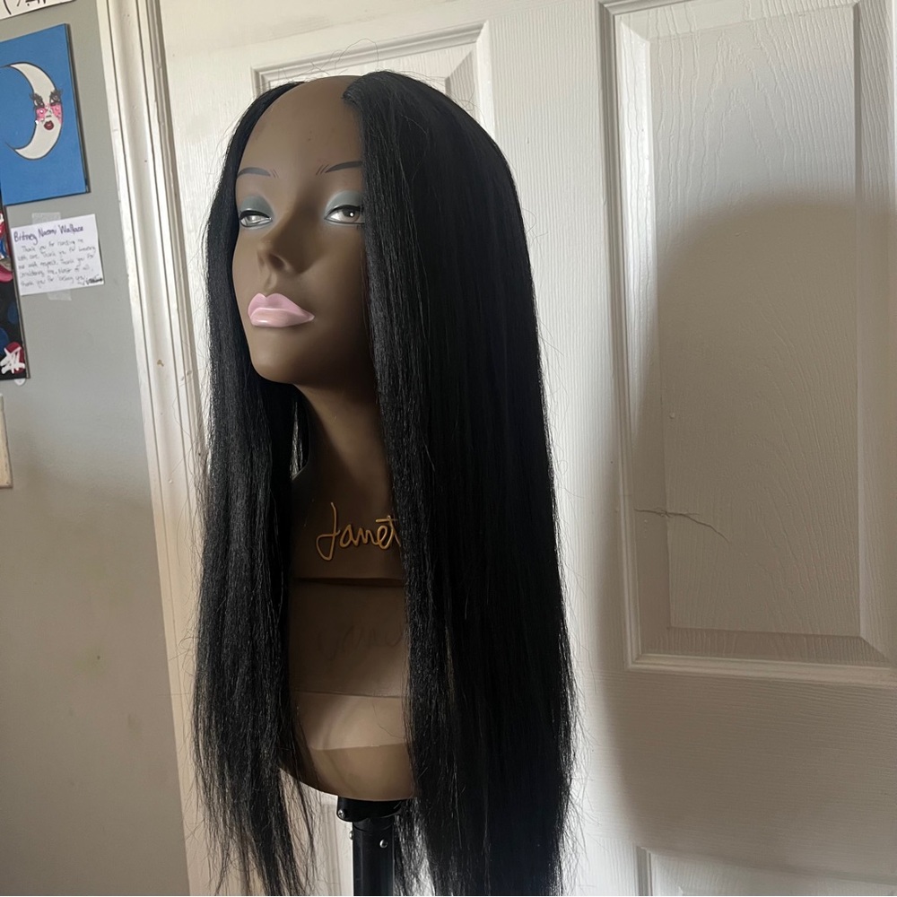 U Part Wig